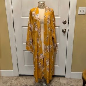 Jessica Simpson kimono